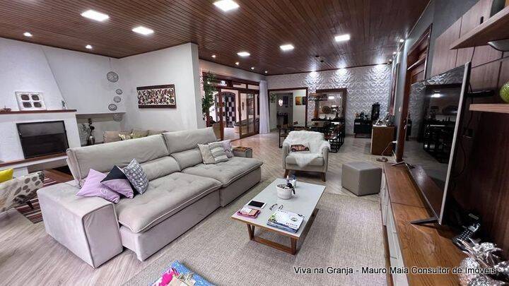 Casa à venda com 4 quartos, 580m² - Foto 3