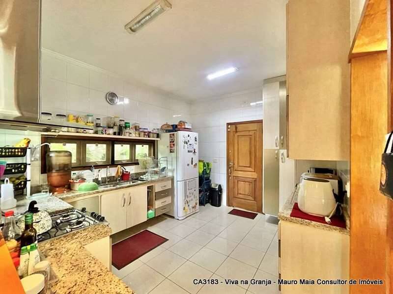 Casa à venda com 3 quartos, 357m² - Foto 17