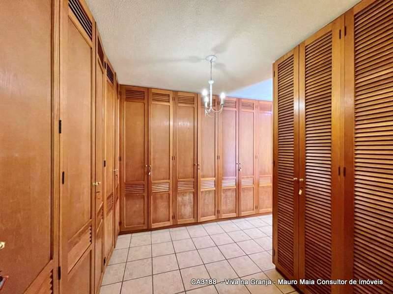 Casa de Condomínio à venda com 4 quartos, 586m² - Foto 32