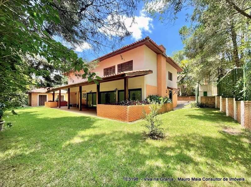 Casa à venda com 7 quartos, 610m² - Foto 1