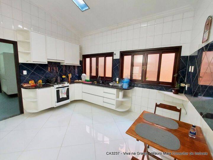 Casa de Condomínio à venda com 3 quartos, 494m² - Foto 10