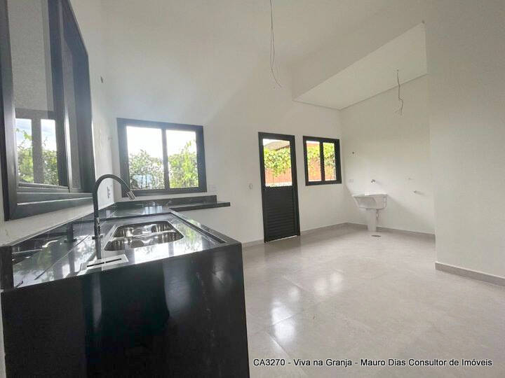 Casa de Condomínio à venda com 3 quartos, 170m² - Foto 2