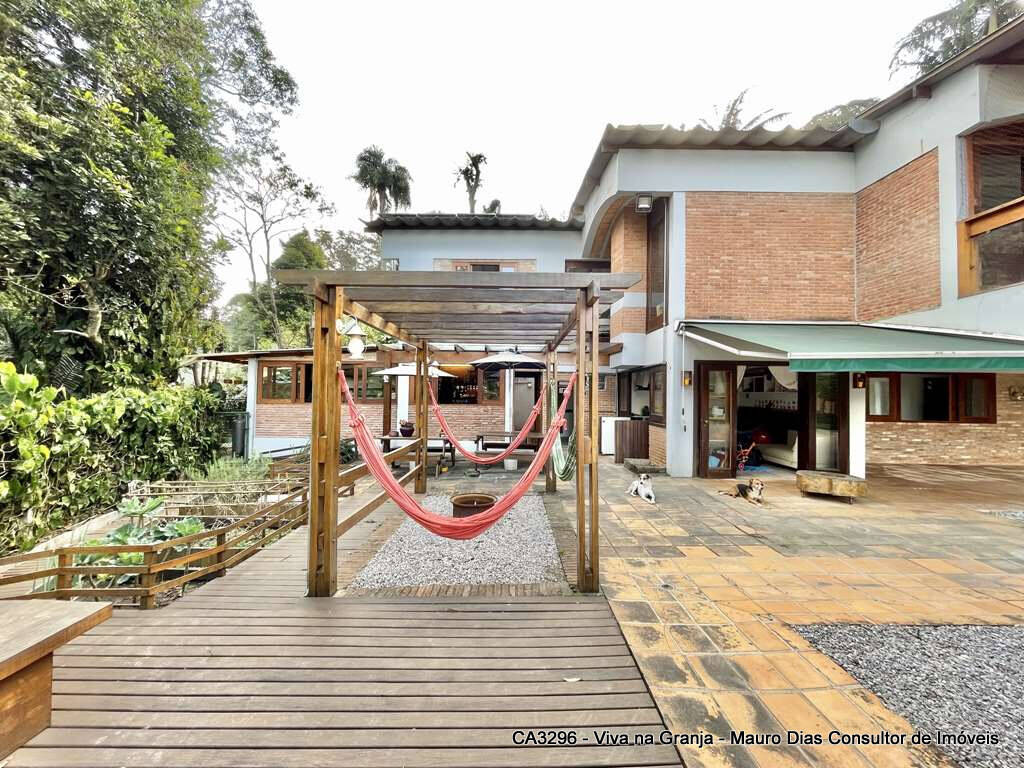 Casa de Condomínio à venda com 3 quartos, 398m² - Foto 1