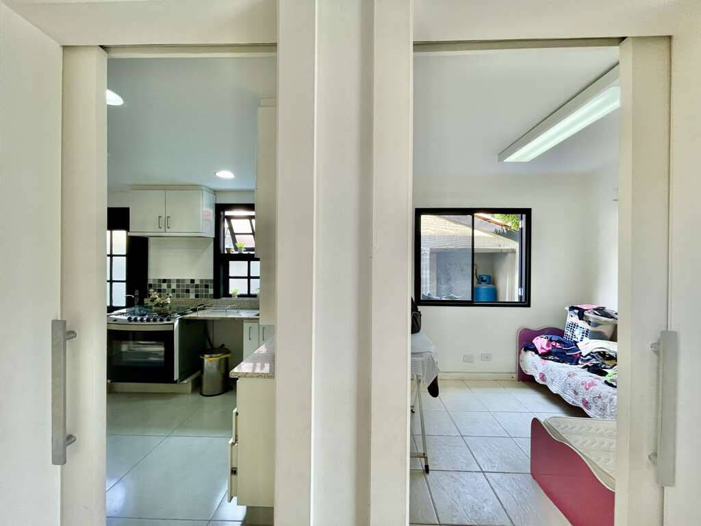 Casa de Condomínio à venda com 4 quartos, 345m² - Foto 25