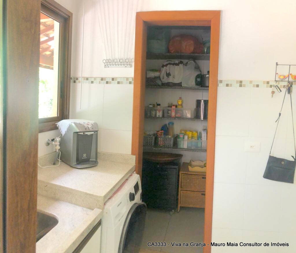 Casa de Condomínio à venda com 3 quartos, 225m² - Foto 32