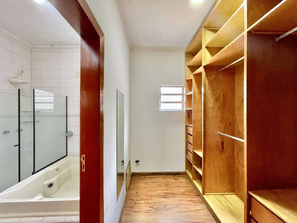 Casa de Condomínio à venda com 5 quartos, 360m² - Foto 47