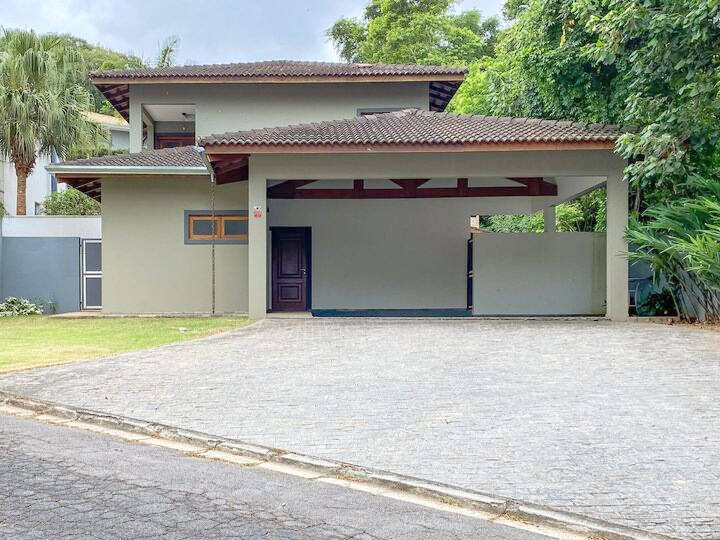 Casa de Condomínio à venda com 3 quartos, 290m² - Foto 1