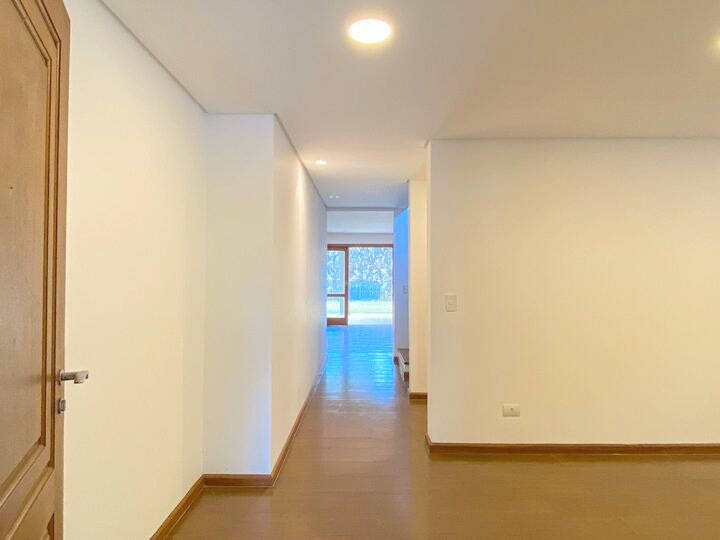 Casa de Condomínio à venda com 3 quartos, 290m² - Foto 4