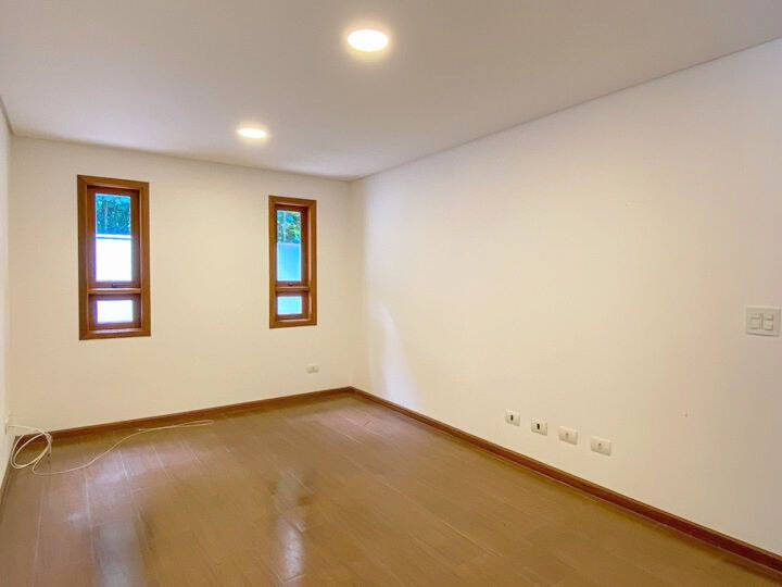 Casa de Condomínio à venda com 3 quartos, 290m² - Foto 5