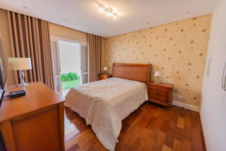 Casa de Condomínio à venda com 3 quartos, 360m² - Foto 15