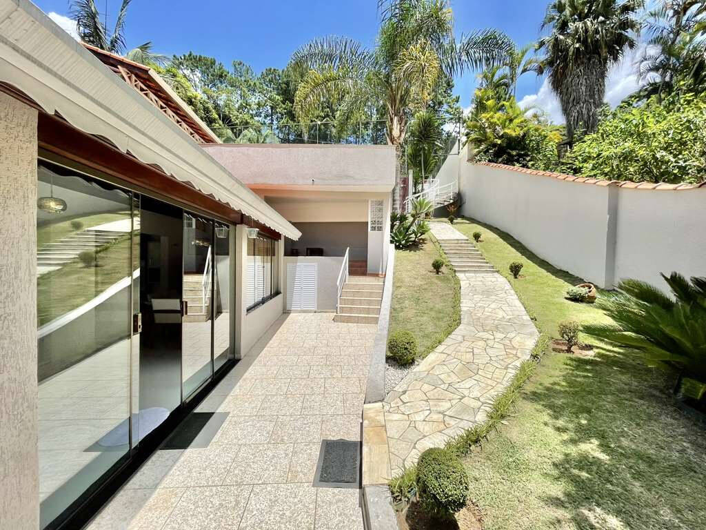 Casa de Condomínio à venda com 3 quartos, 215m² - Foto 3