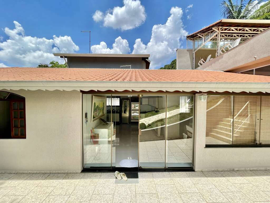 Casa de Condomínio à venda com 3 quartos, 215m² - Foto 5