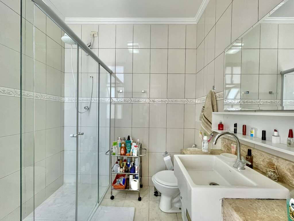 Casa de Condomínio à venda com 3 quartos, 215m² - Foto 11