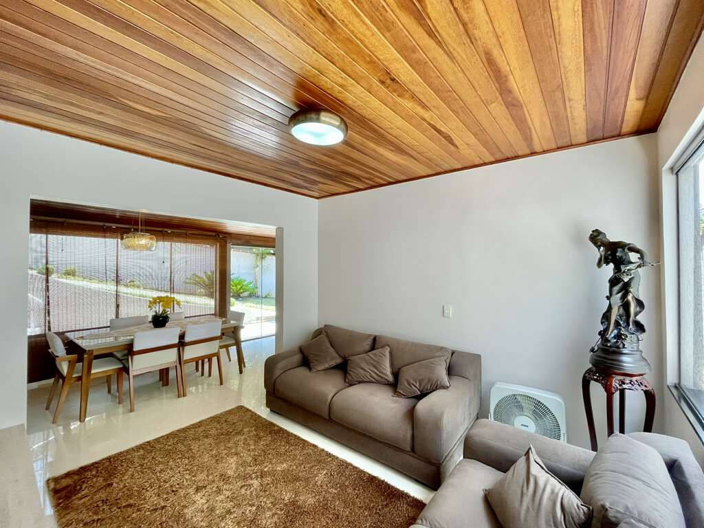 Casa de Condomínio à venda com 3 quartos, 215m² - Foto 12