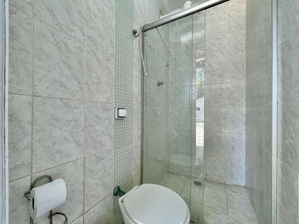 Casa de Condomínio à venda com 3 quartos, 215m² - Foto 29