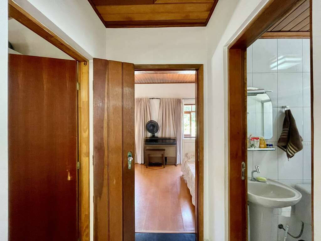 Casa de Condomínio à venda com 3 quartos, 215m² - Foto 39