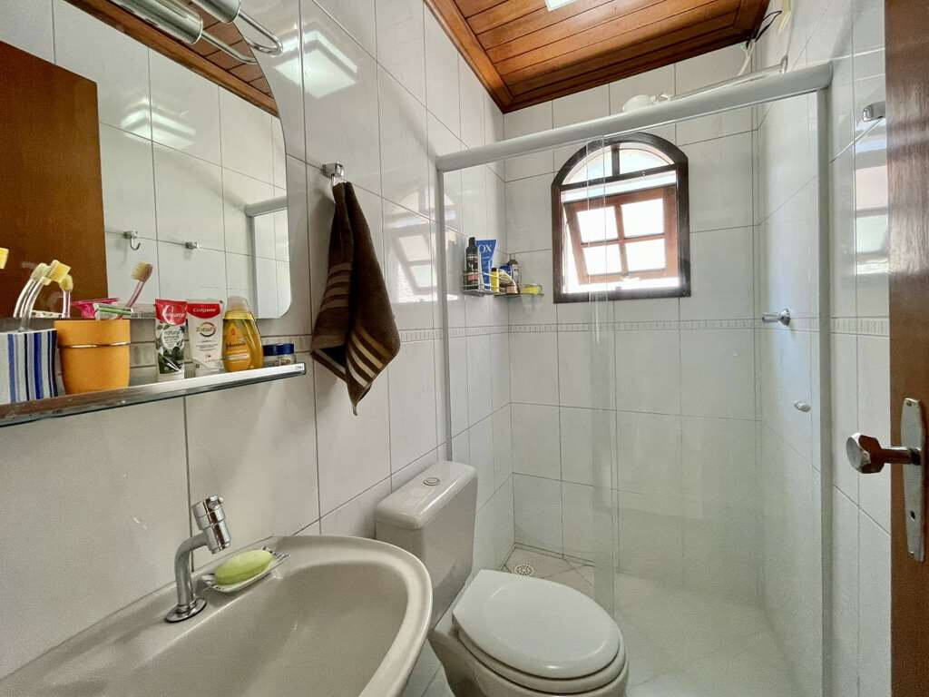 Casa de Condomínio à venda com 3 quartos, 215m² - Foto 41