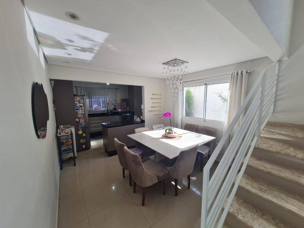 Casa à venda com 3 quartos, 97m² - Foto 8