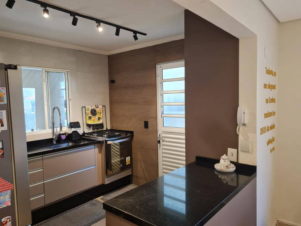 Casa à venda com 3 quartos, 97m² - Foto 17