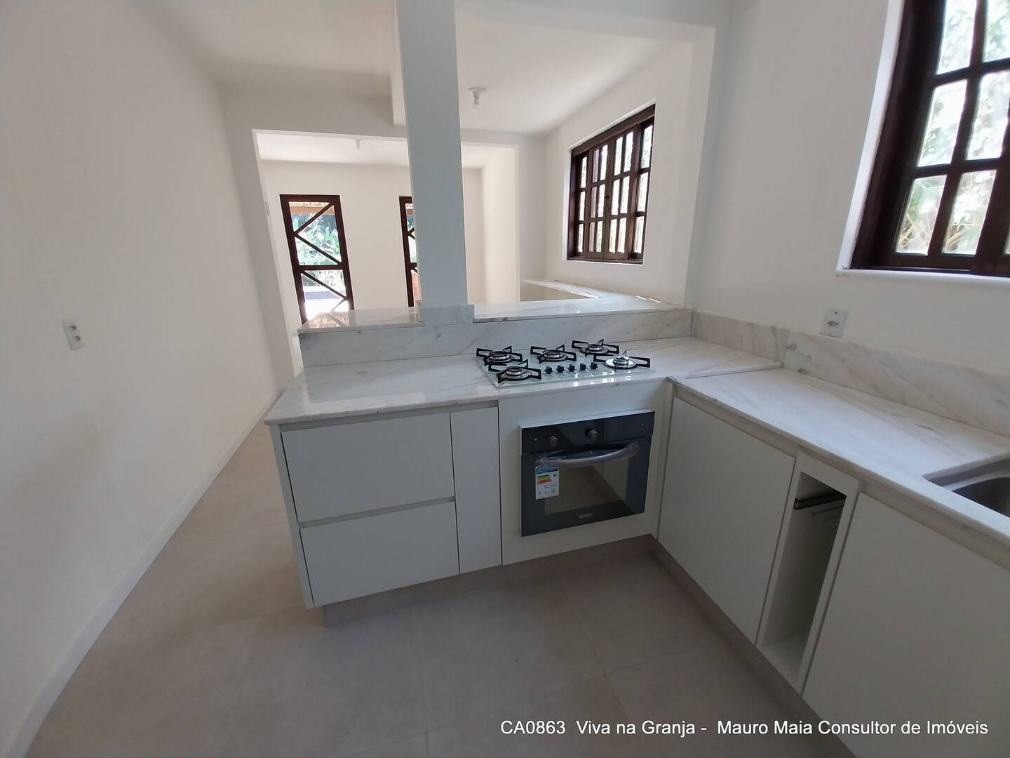 Casa de Condomínio para alugar com 4 quartos, 180m² - Foto 18