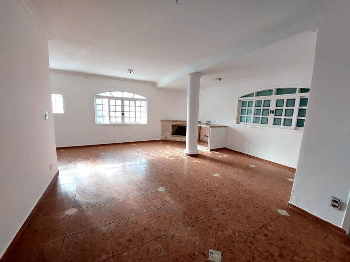 Casa à venda com 3 quartos, 120m² - Foto 4