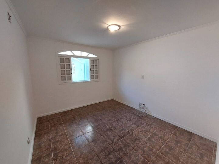 Casa à venda com 3 quartos, 120m² - Foto 14