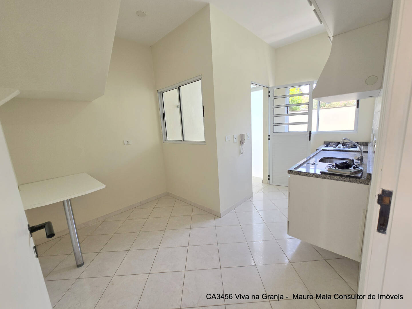 Casa para alugar com 3 quartos, 90m² - Foto 28