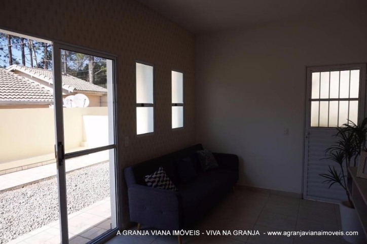 Casa à venda com 3 quartos, 55m² - Foto 7