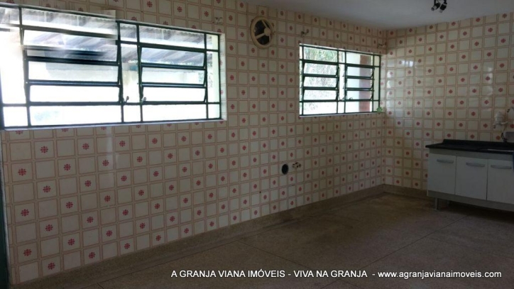 Casa à venda com 2 quartos, 220m² - Foto 11