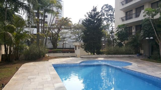 Apartamento à venda com 4 quartos, 168m² - Foto 2