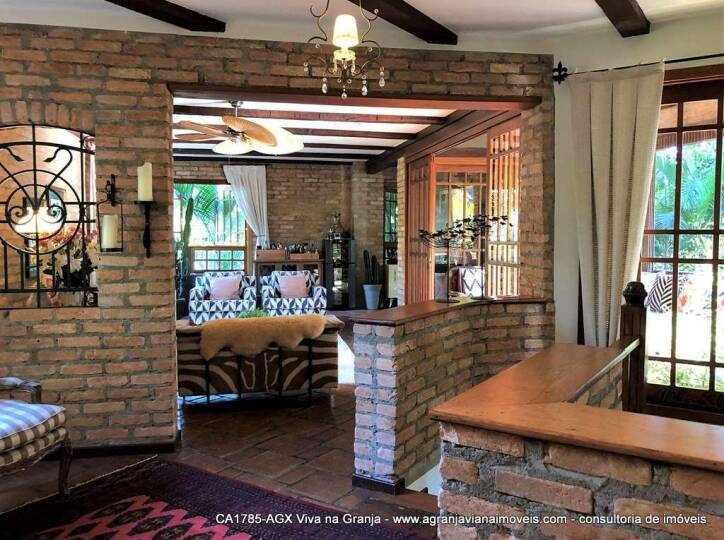 Casa de Condomínio à venda com 4 quartos, 450m² - Foto 2