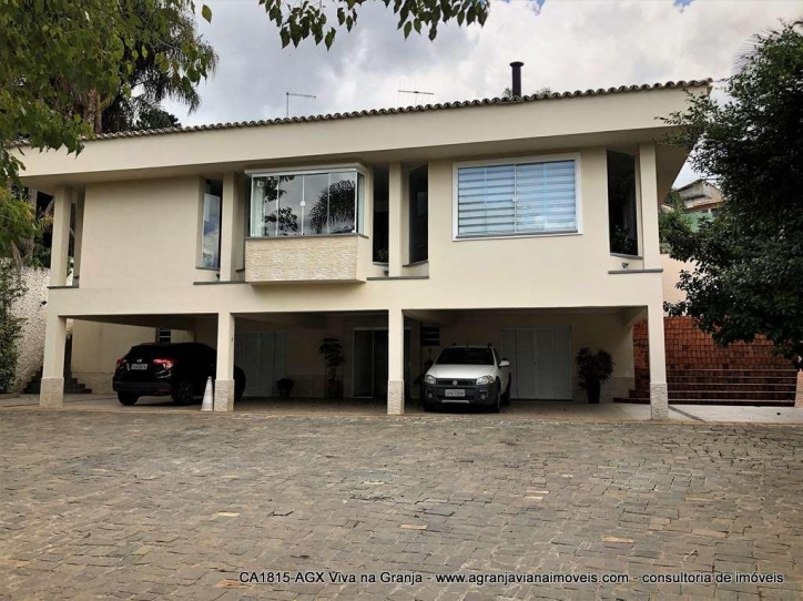 Casa à venda com 4 quartos, 587m² - Foto 1