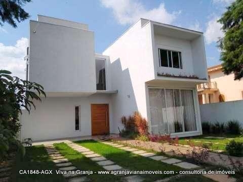 Casa à venda com 3 quartos, 200m² - Foto 1