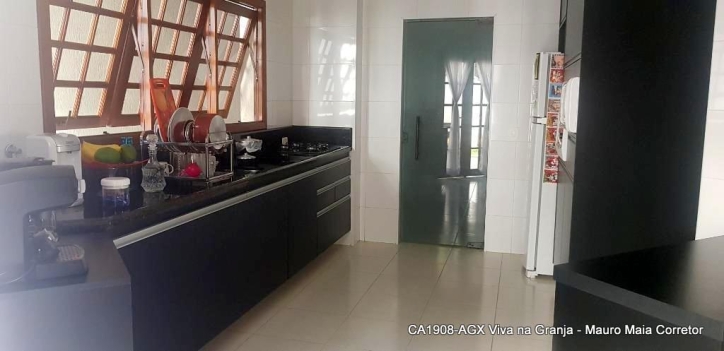 Casa de Condomínio à venda com 4 quartos, 288m² - Foto 14