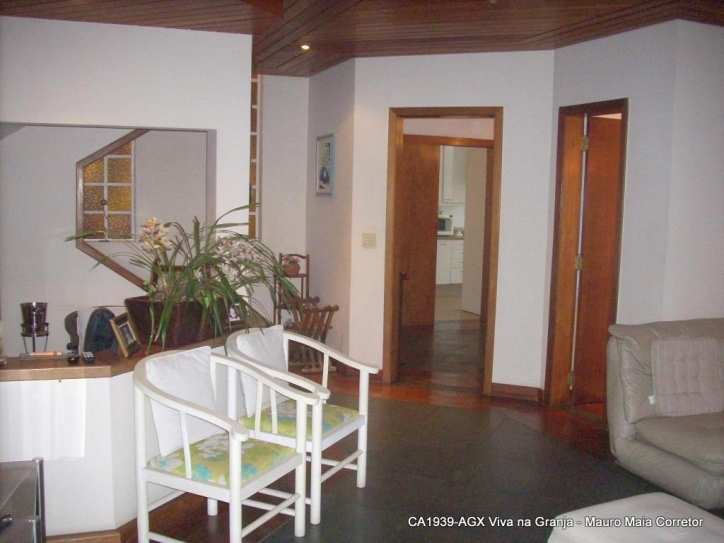 Casa à venda com 3 quartos, 310m² - Foto 11