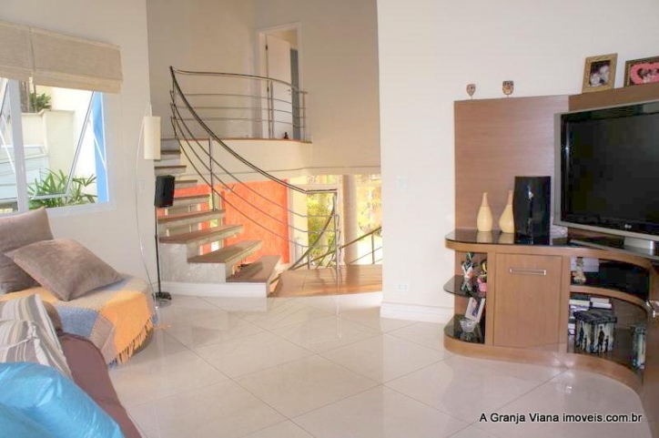 Casa à venda com 4 quartos, 370m² - Foto 2