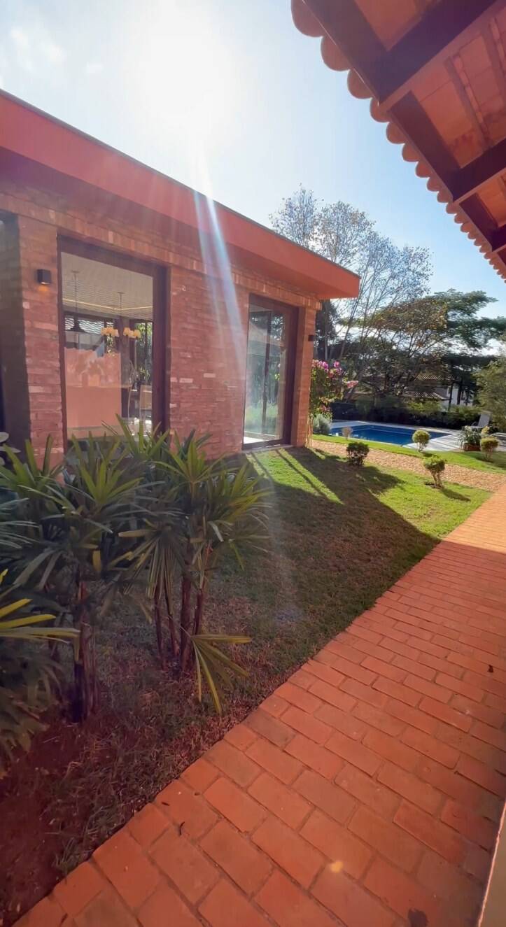 Casa de Condomínio à venda com 4 quartos, 400m² - Foto 32